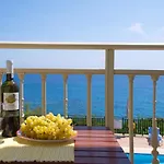 Korfos Villa *