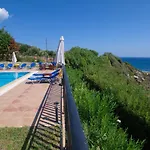 Villa Korfos *