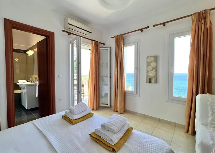 Korfos Villa *